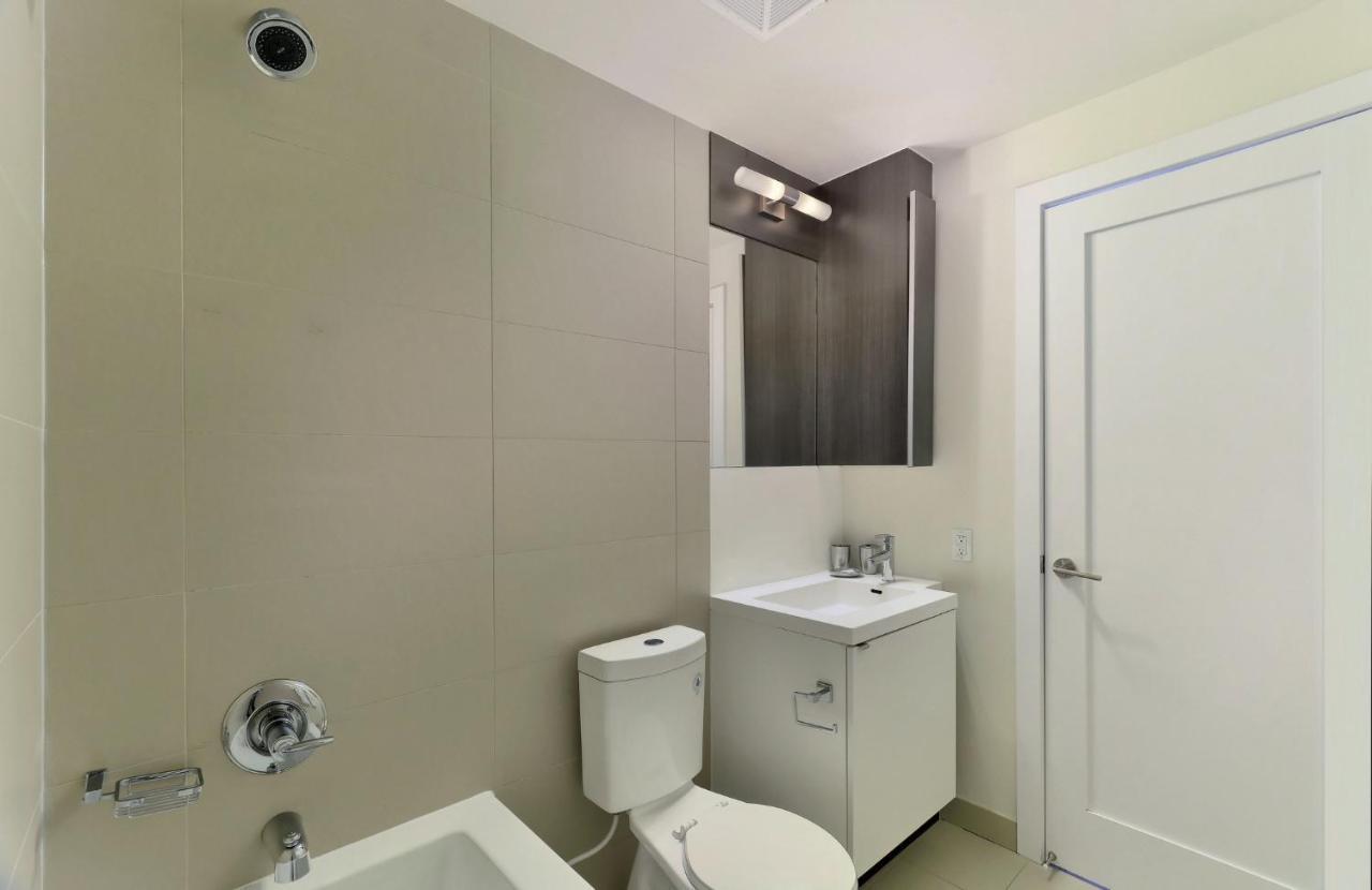 Delsuites - 300 Front Street - 30 Night Stays Toronto Kültér fotó