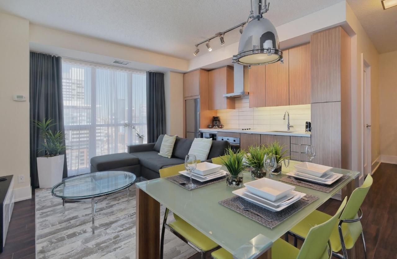 Delsuites - 300 Front Street - 30 Night Stays Toronto Kültér fotó